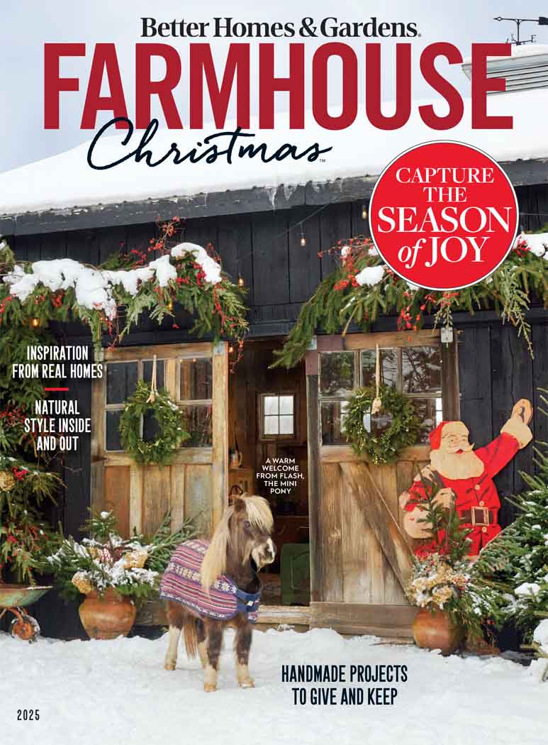 Cover of BHG Farmhouse Christmas